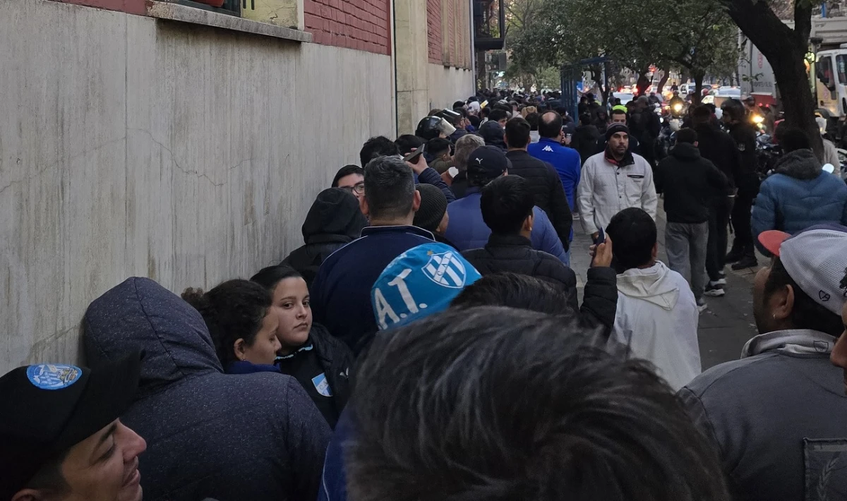 La fila más larga por el amor más grande: la odisea por una entrada para ver a Atlético Tucumán ante Boca