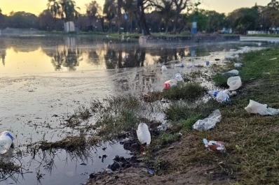 Festejo del Día del Amigo: arrojaron el aceite de las frituras en el lago San Miguel