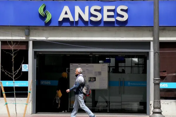 Jubilaciones agosto 2025: cuánto vas a cobrar con la actualización del 1,6 % y bono de $70.000 de Anses