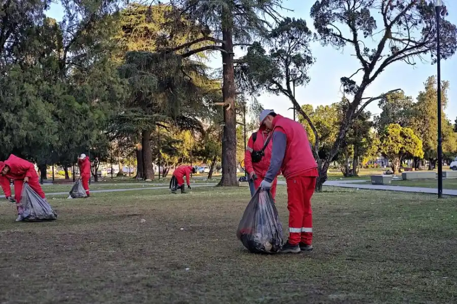 OPERATIVOS. Se desplegaron dispositivos exhaustivos de limpieza.