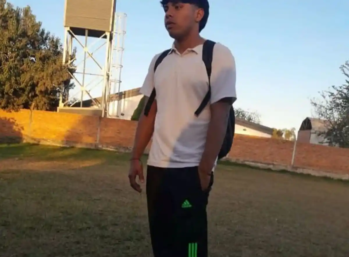 EN LA ESCUELA. Matías, con los pies bien en la tierra y una meta clara en el horizonte. / CORTESÍA MATÍAS GALLO