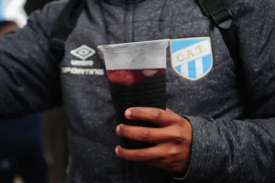 Harón, el albañil que dejó su trabajo por Atlético Tucumán: Si gana el 'Deca', capaz ni vuelva