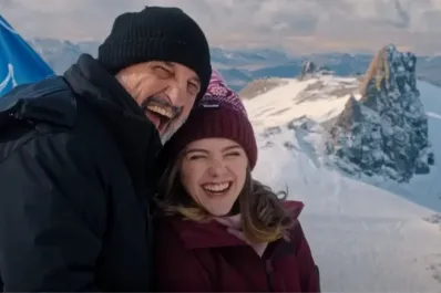 Casi familia, la comedia argento-brasilera es tendencia en Netflix: de qué se trata