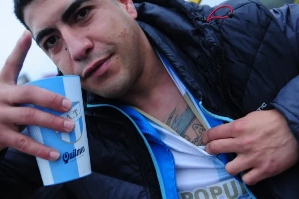 Trabajaba en el sur, se tatuó el escudo de Atlético Tucumán en el pecho y volvió porque el amor por el club le ganó a todo