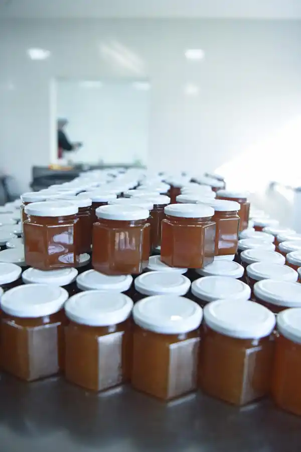 DULCES. Una vez listos se los lleva a comedores.