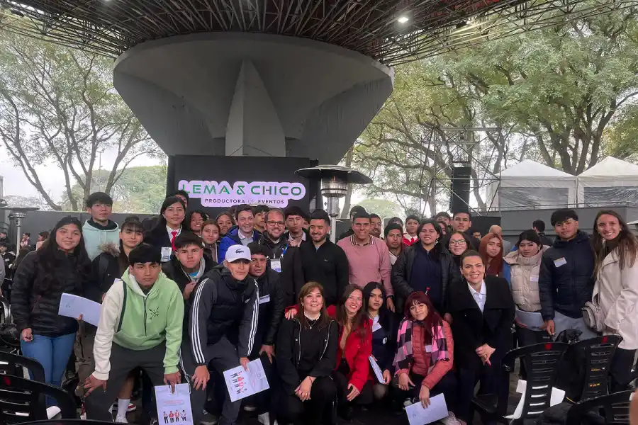 AGENDA DEPORTIVA. Los jóvenes debatieron sobre la falta de infraestructura, la diversidad en las clases de educación física y el rol del deporte como inclusión social.