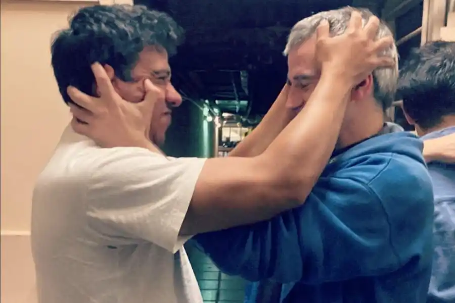 BUENA RELACIÓN. Daniel Hendler le hizo un rápido casting a Prina en el rodaje de la serie 