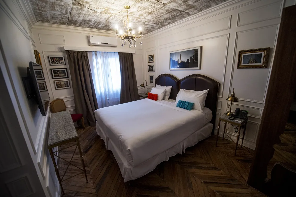 Crisis en la hotelería argentina: se pierden 10 empleos por día y la ocupación no supera el 50% en vacaciones de invierno