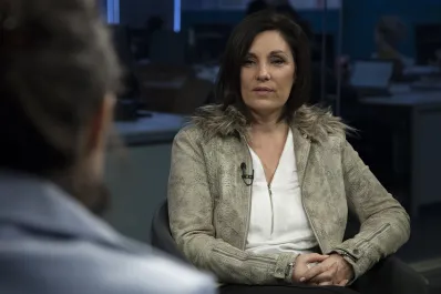 ¿Qué dijo la mujer acusada de manipular a su hijo para que denuncie a su padre por abuso?