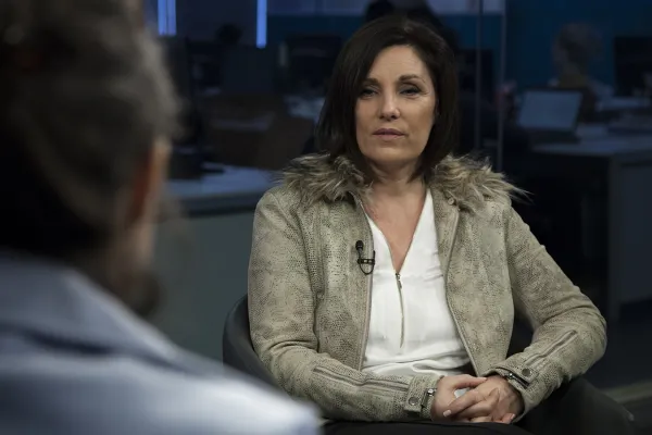 ¿Qué dijo la mujer acusada de manipular a su hijo para que denuncie a su padre por abuso?