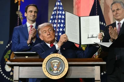 Trump busca desregular la IA para que favorezca su poderío