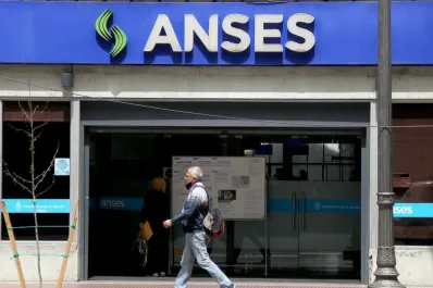 Anses oficializó el aumento para jubilados y pensionados: cuánto cobrarán en agosto