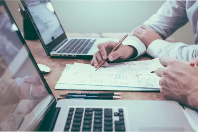 Los empleos mejor pagos en Argentina: los trabajos con sueldos arriba de las siete cifras