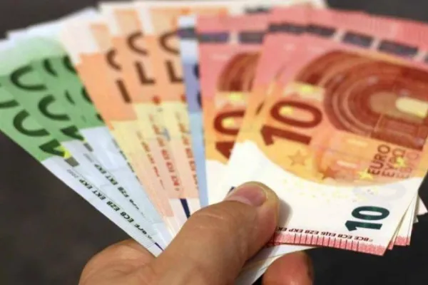 Alquilar en España cuesta casi la mitad del sueldo: el precio subió tres veces más que los salarios en 2024