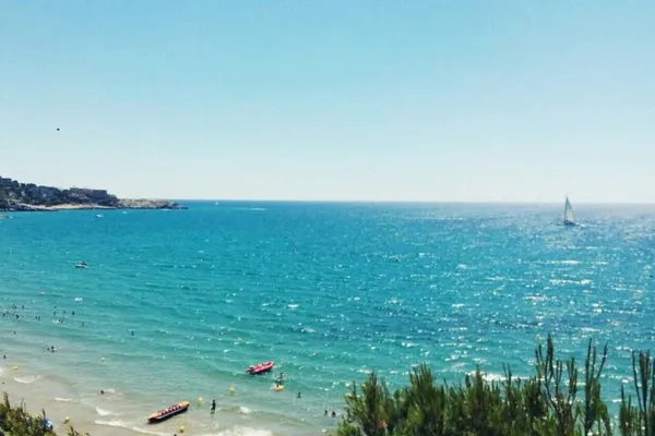 La desconocida cala de Salou con agua cristalina y mucha paz