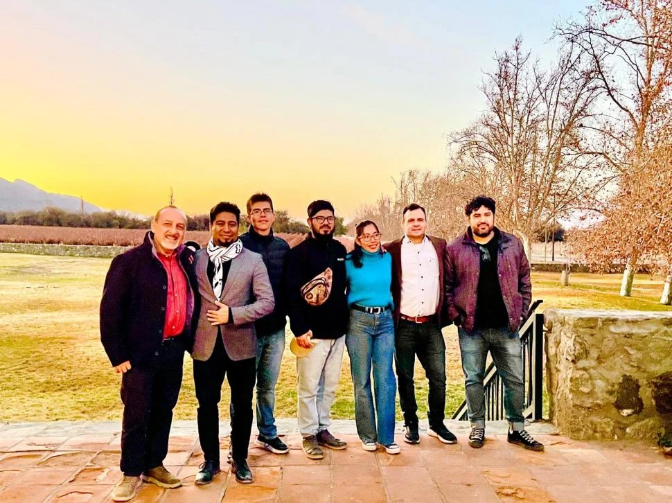 VISITANTES Y ANFITRIONES. Encuentro de músicos mexicanos y argentinos.