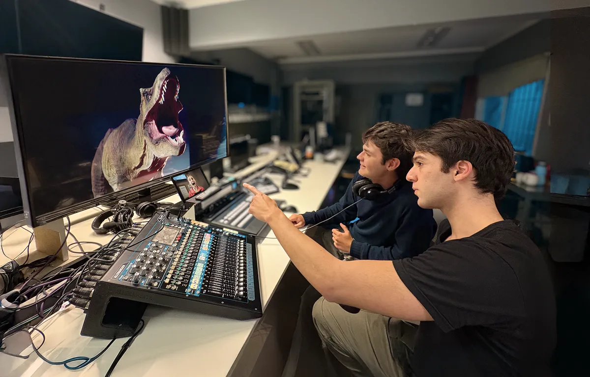 ANALIZANDO EL SPOT. La producción, liderada por Emanuel Figueroa y Nicasio Salas, combina humor, ciencia ficción y VFX . / LA GACETA, VICTORIA REINOSO