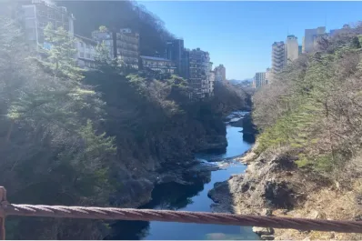 Bebidas sin terminar y habitaciones intactas: la espeluznante ciudad fantasma repleta de hoteles vacíos
