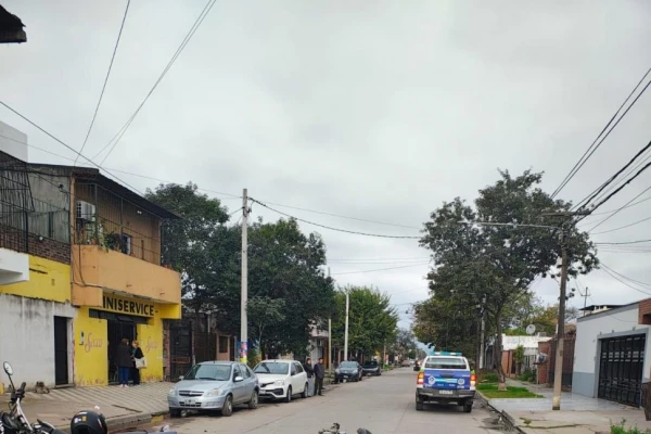 Una motociclista embarazada chocó y dio a luz en el hospital Padilla