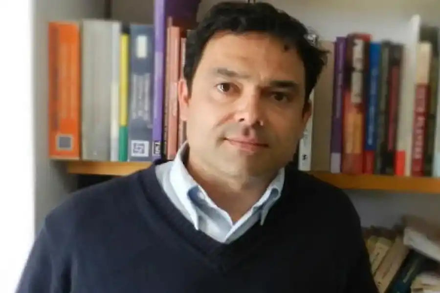 Retrospectivamente la gente percibe que la situación empeoró (46%)  y, prospectivamente, que empeorará (39%). Diego Reynoso, director de encuesta de la Universidad San Andrés