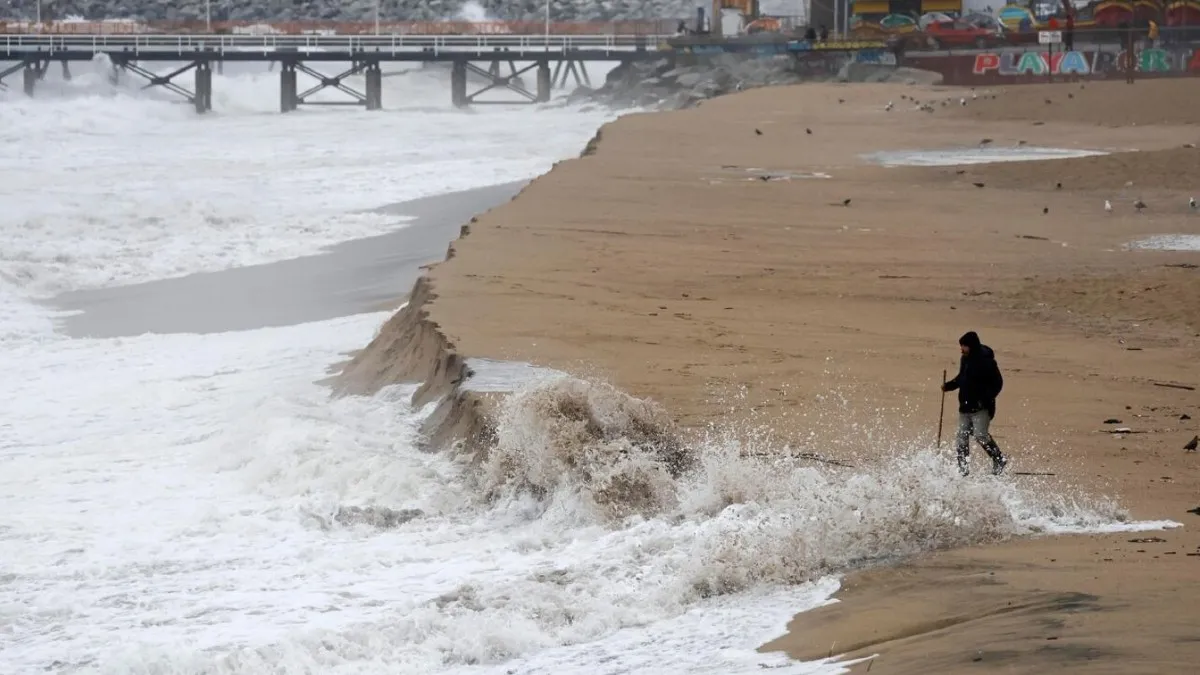 Chile activa la alerta roja por tsunami en las zonas costeras. 