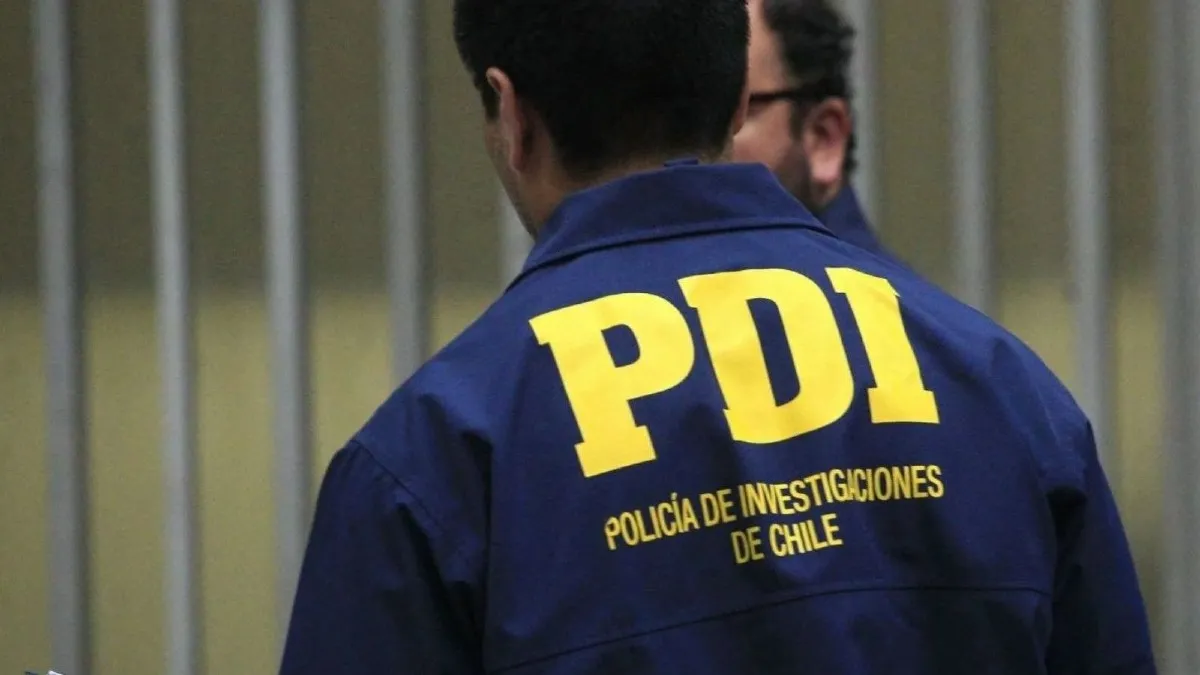 Trabaja en la PDI: sueldos de hasta $2,1 millones para profesionales y técnicos civiles