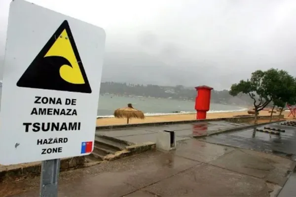 Precaución máxima: suspenden clases y se realizan evacuaciones en Isla de Pascua por riesgo de tsunami