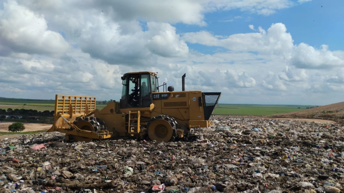 Se trasladan 18 toneladas de basura por viaje a Overo Pozo