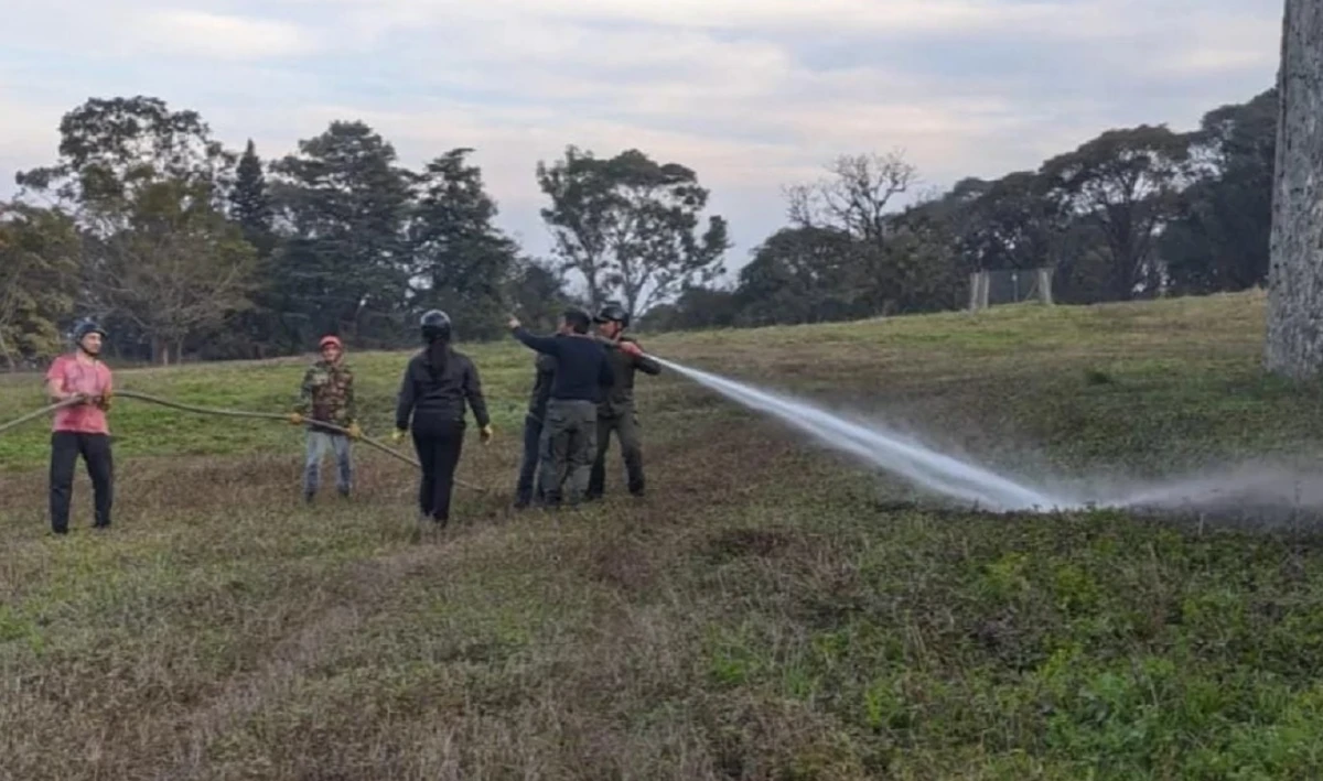 Con una capacitación en Horco Molle, la UNT entrena a fuerzas y vecinos para combatir incendios forestales