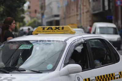 Taxistas tucumanos enfrentan su peor crisis en años: Hay poco trabajo por la competencia desleal