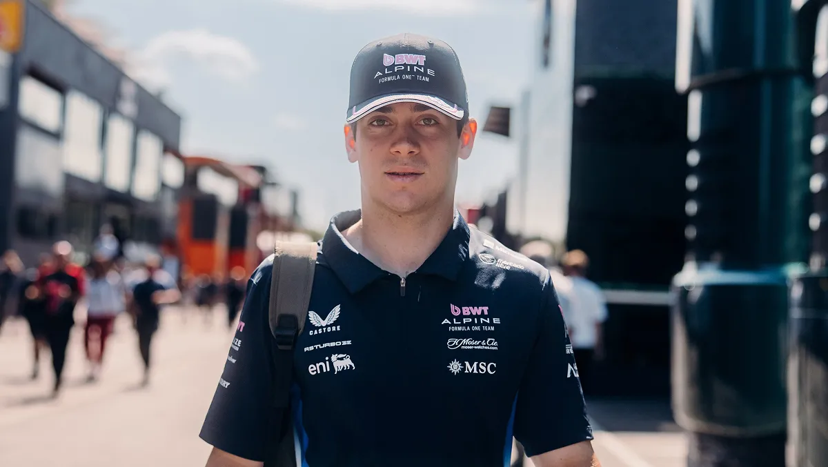 FRUSTRACIÓN. Franco Colapinto no oculta su preocupación frente al flojo rendimiento del auto