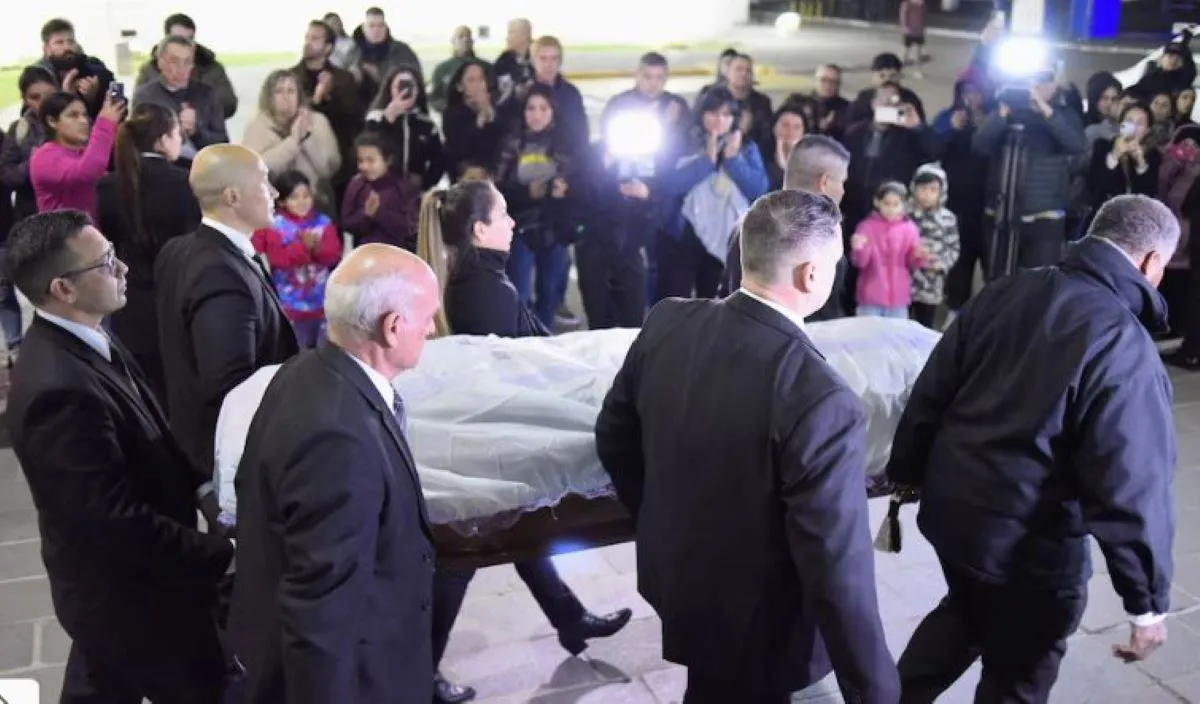 ¿Cuándo se enteraron los hijos de Locomotora que no podían cremar a su madre?