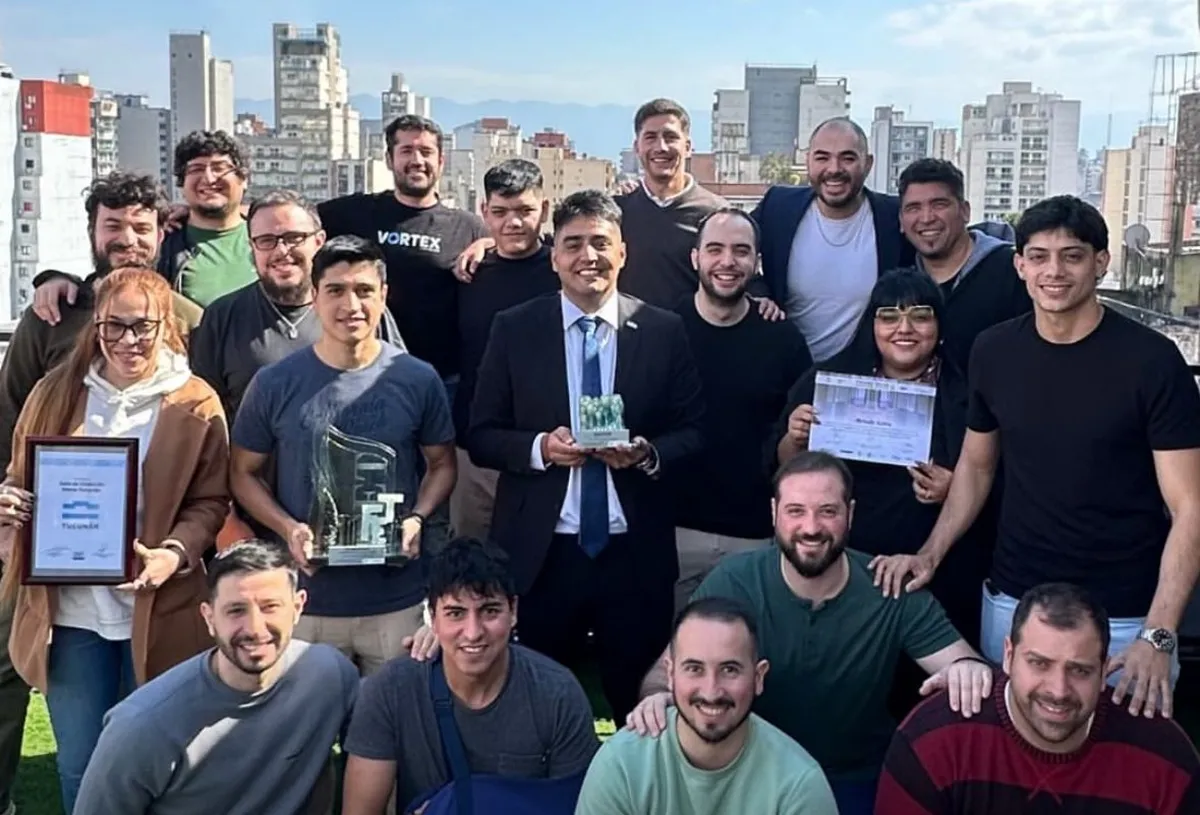 EQUIPO. Su empresa, Vortex Software, es 100% tucumana y desarrolla herramientas digitales con impacto global. / CORTESÍA MAXIMILIANO BRAVO