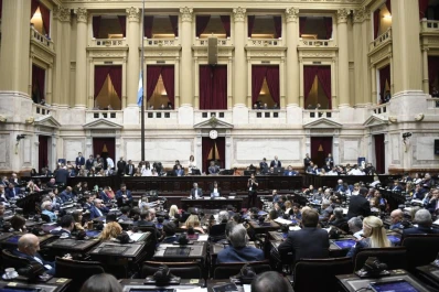 Veto presidencial: Milei suma alianzas y resiste nuevos embates