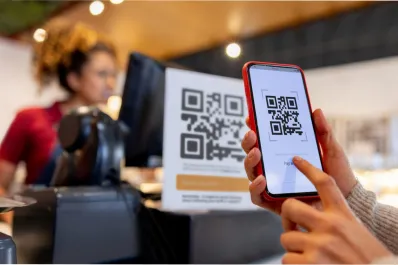 Los códigos QR en el centro de las alertas del FBI: cuidado con lo que escaneás