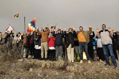 Con viento y fuego se honró a la Pachamama en el cerro El Pelao