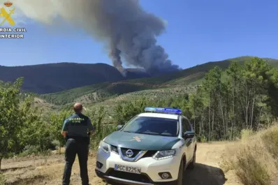 Incendios en España: Castilla y León califica de terroristas a los autores del fuego en Ávila