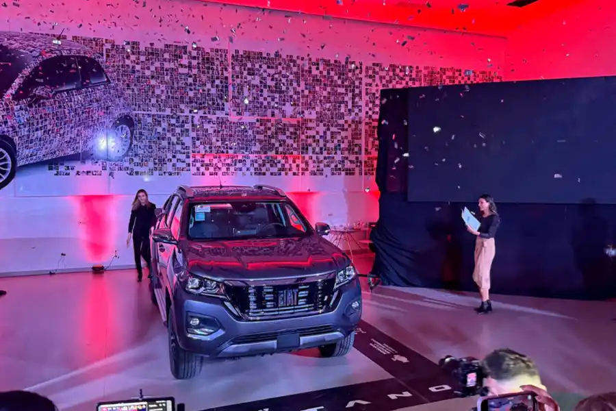 Piazza presentó en Tucumán la nueva Fiat Titano: una pick-up que pisa fuerte
