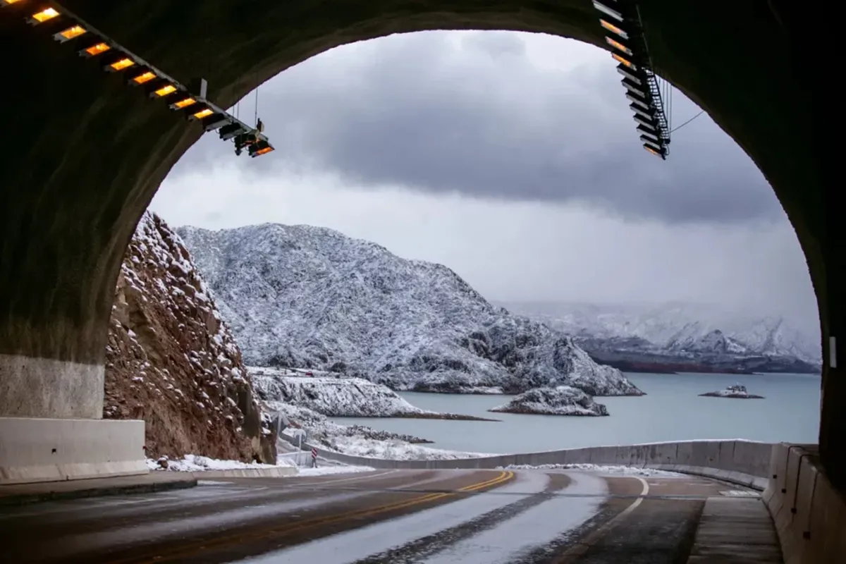 Alerta meteorológica: persisten las advertencias por vientos en el norte y nevadas en el sur