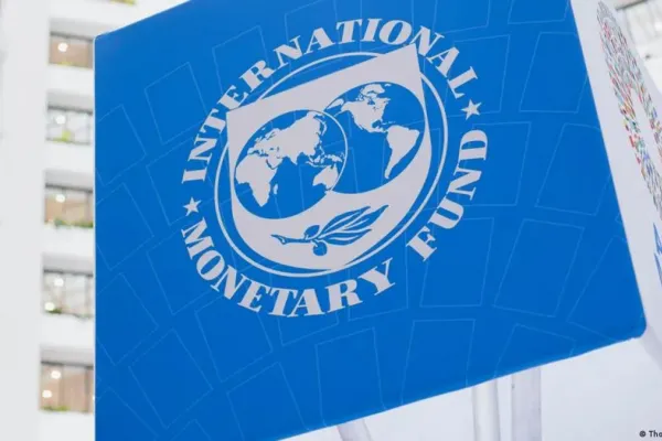 Las previsiones del FMI para la economía argentina: ¿qué pasará con la inflación, el PBI y la deuda?