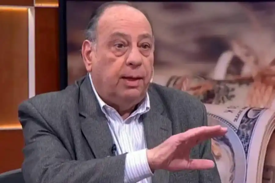 El dólar se toma un respiro tras una semana de turbulencias