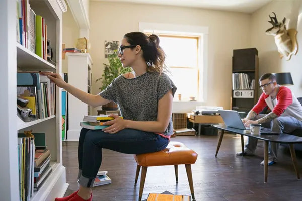 Goteras, puertas trabadas y ventanas rotas: qué significan los desperfectos en una casa, según el Feng Shui