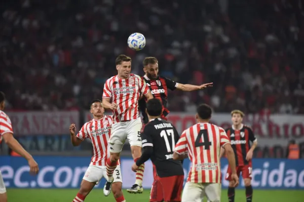 San Martín de Tucumán le jugó de igual a un River que hizo pesar su jerarquía