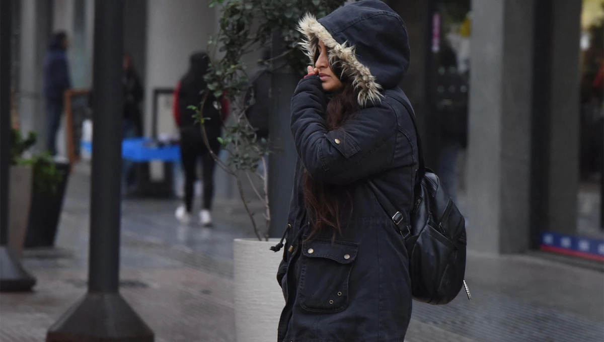 ARROPADOS. Las tucumanas y tucumanos tendrán en sus abrigos los principales aliados de esta semana.