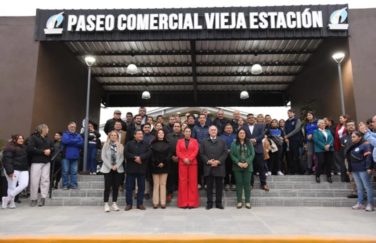 Jaldo inauguró el Paseo Comercial Vieja Estación en Aguilares