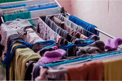 El truco casero para secar la ropa en días de lluvia sin que quede húmeda