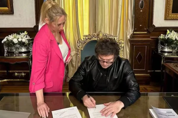 El Gobierno de Milei vetó oficialmente las leyes de aumento a jubilados y emergencia en discapacidad