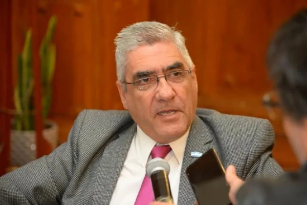 Daniel Abad: “La gestión provincial no le pone la soga al cuello al sector privado”
