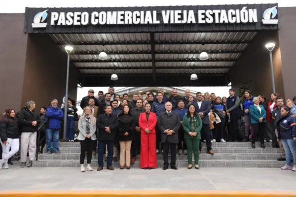 Jaldo inauguró el Paseo Comercial Vieja Estación en Aguilares