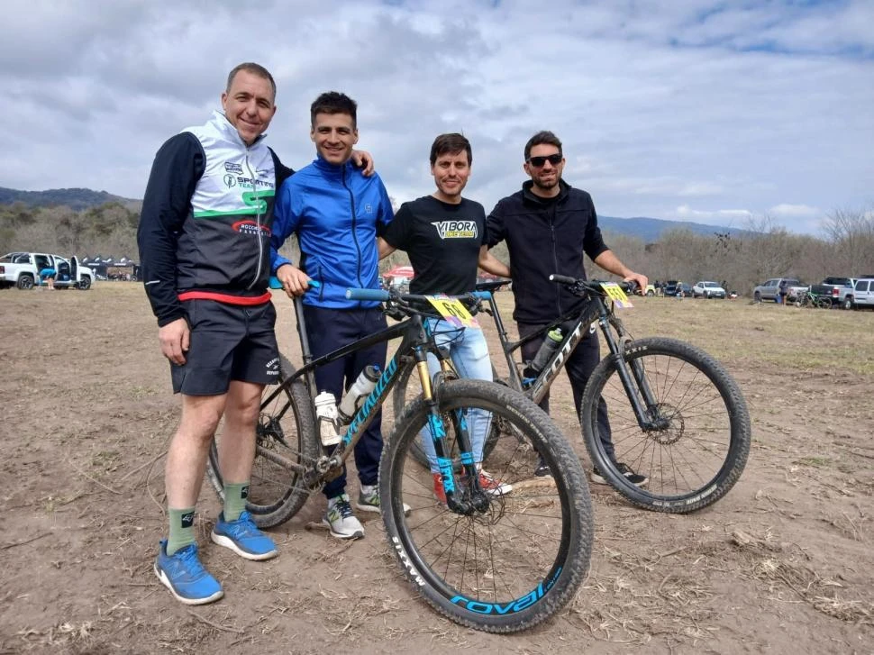 Andrés Reginato, Gustavo Nazar, Mariano Elwart y Franco Salvatierra.